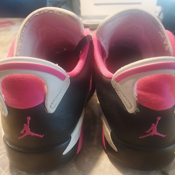 Kids Jordan's. Pink, black, white. Youth size 6.5. - Picture 2 of 8